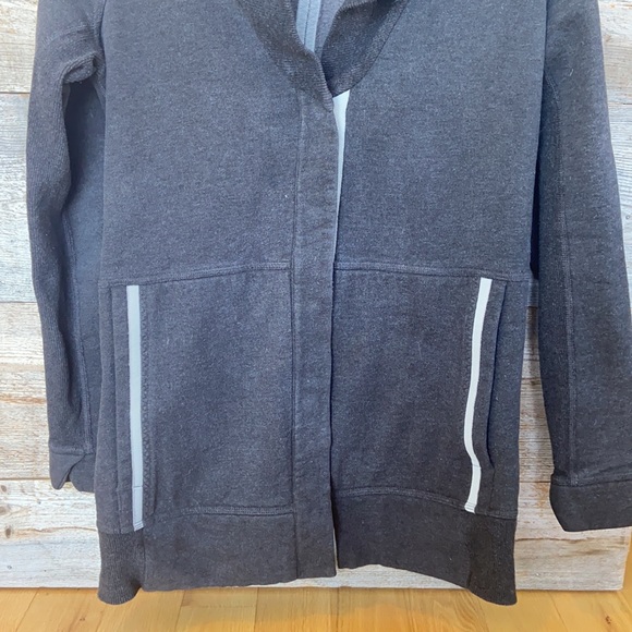 Lululemon Sweater Size 4 - Picture 3 of 5